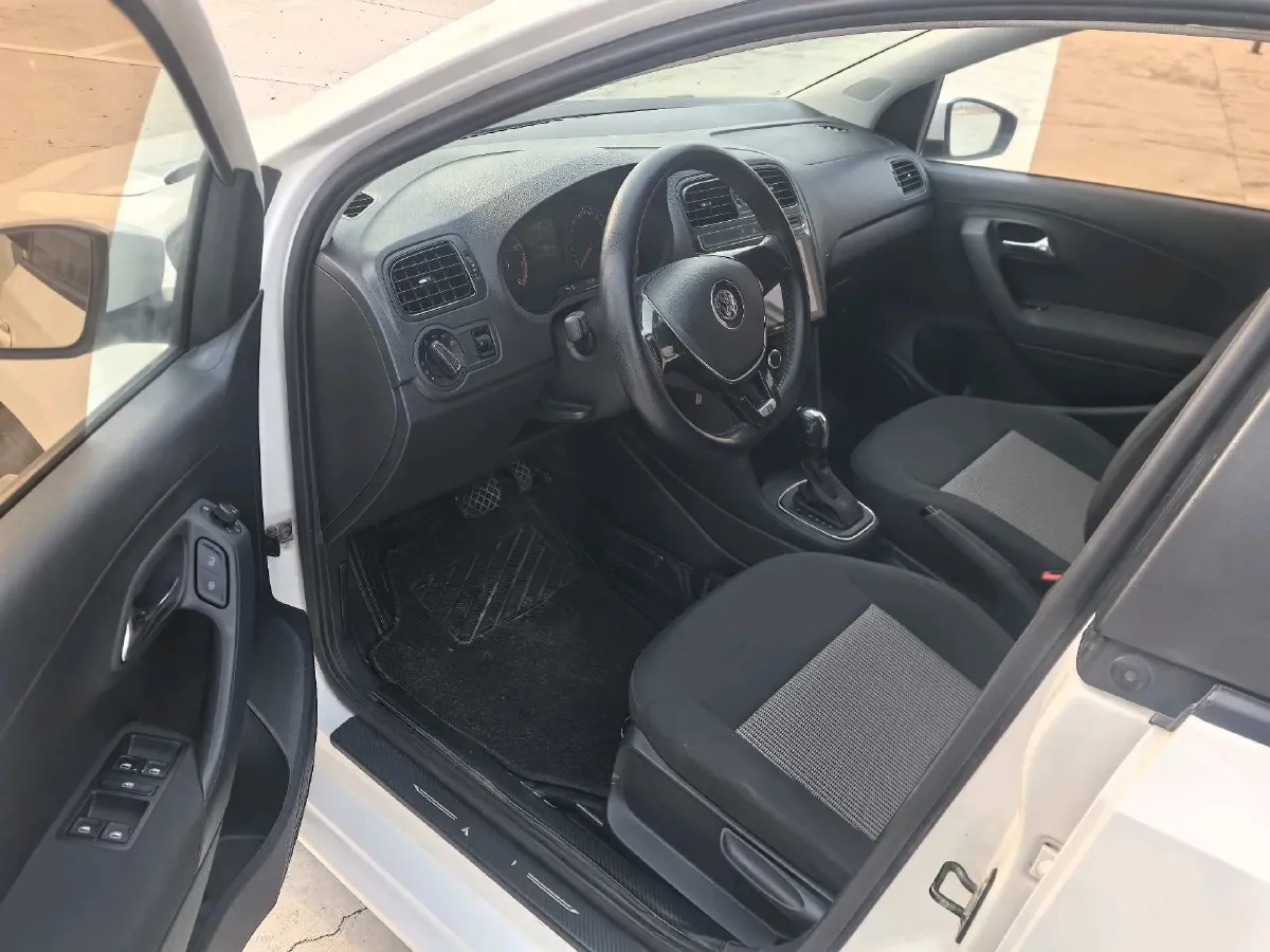 2016 Volkswagen Polo 1.4L 90HP L4 6AT,autocango,china used car exporter,china ev exporter,chinese used car exporter,chinese used ev exporter