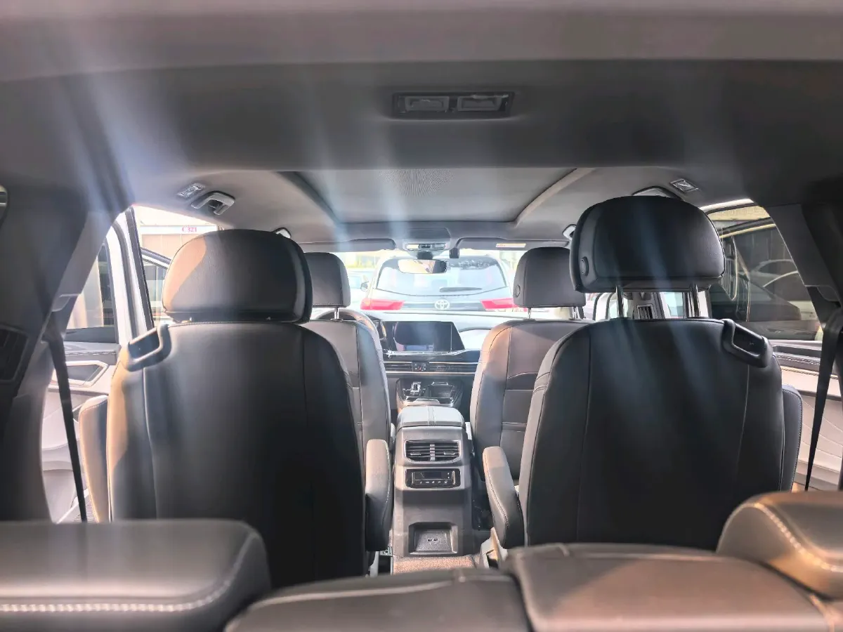 2022 Volkswagen Talagon 2.0T 220HP L4 7DCT,autocango,china used car exporter,china ev exporter,chinese used car exporter,chinese used ev exporter