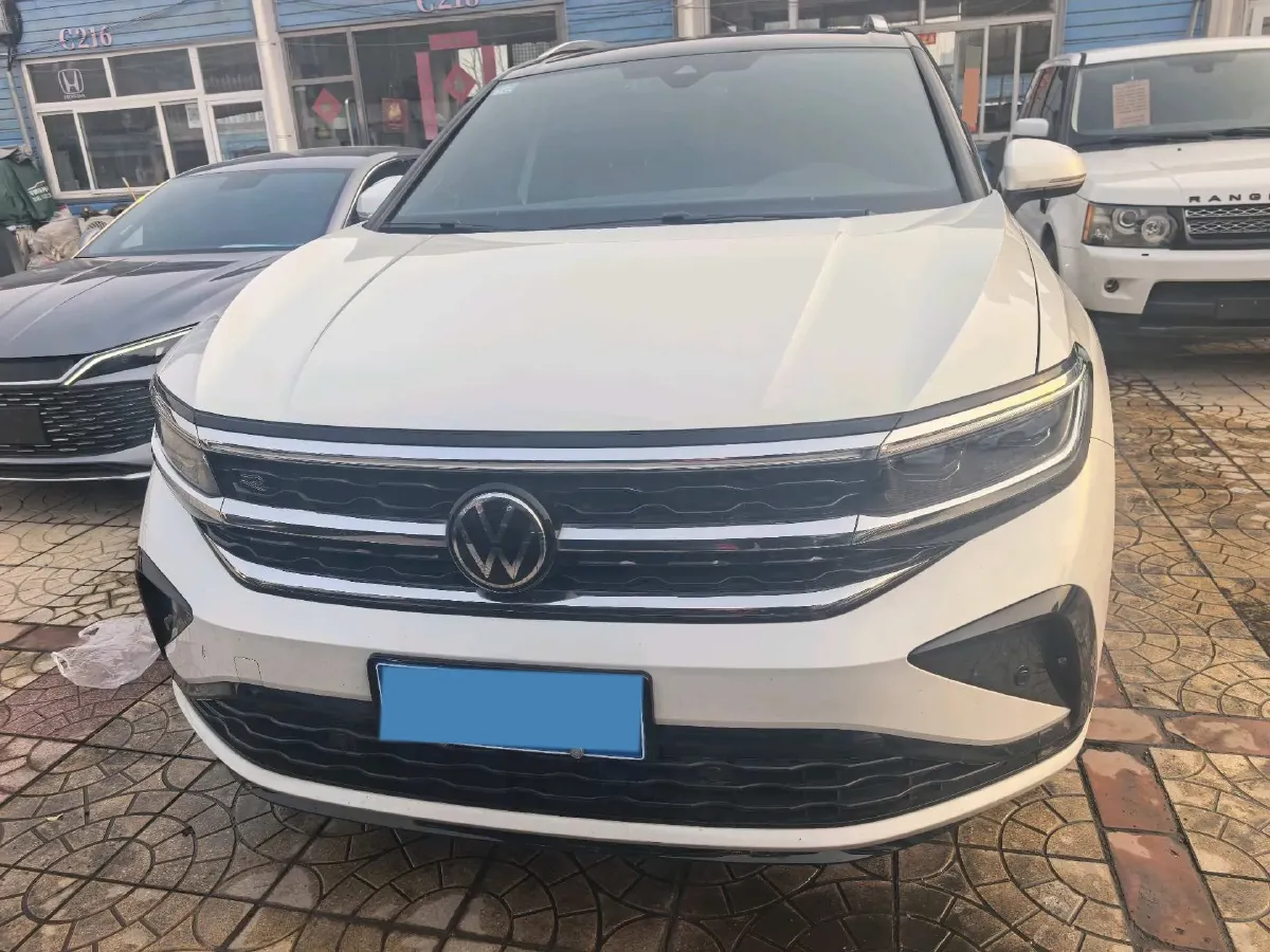 2022 Volkswagen Talagon 2.0T 220HP L4 7DCT,autocango,china used car exporter,china ev exporter,chinese used car exporter,chinese used ev exporter