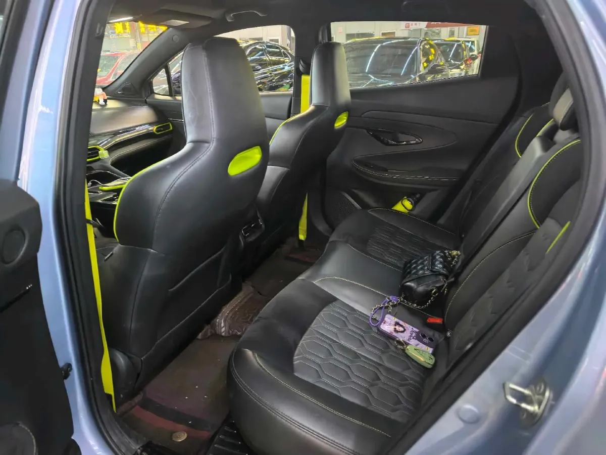 2022 ChangAn UNI-T 1.5T 188HP L4 7DCT,autocango,china used car exporter,china ev exporter,chinese used car exporter,chinese used ev exporter