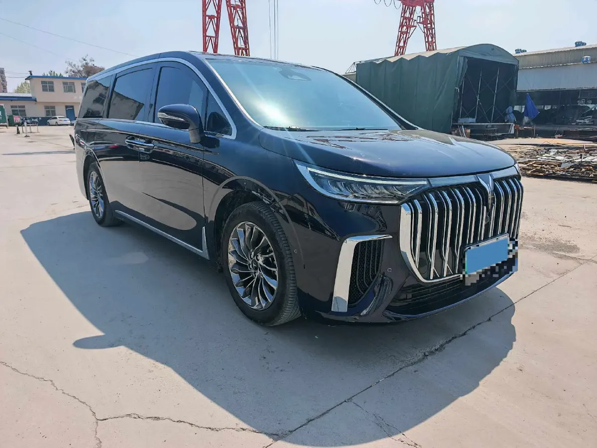 2022 Voyah Dream 1.5T 136HP L4 PHEV 25.57KWH,autocango,china used car exporter,china ev exporter,chinese used car exporter,chinese used ev exporter