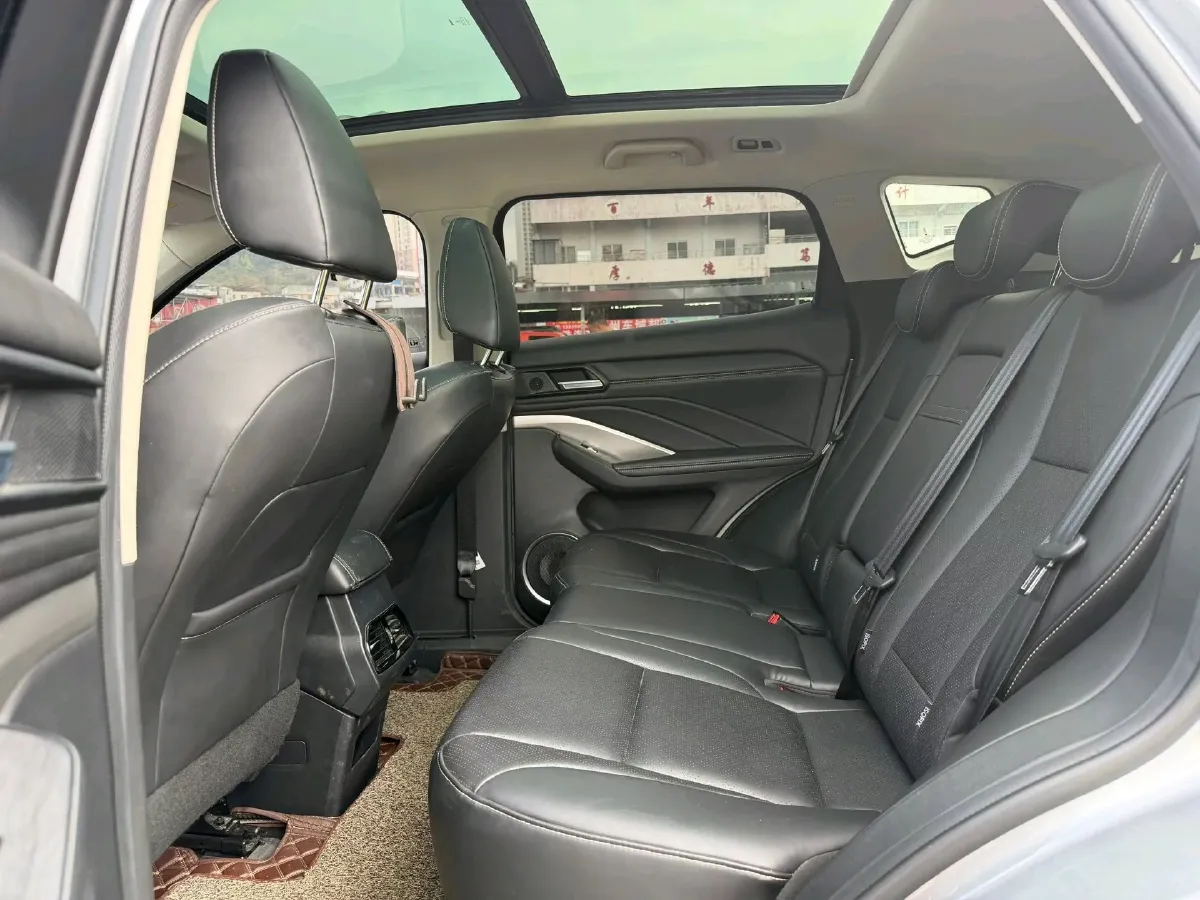 2020 WEY VV6 2.0T 227HP L4 7DCT,autocango,china used car exporter,china ev exporter,chinese used car exporter,chinese used ev exporter