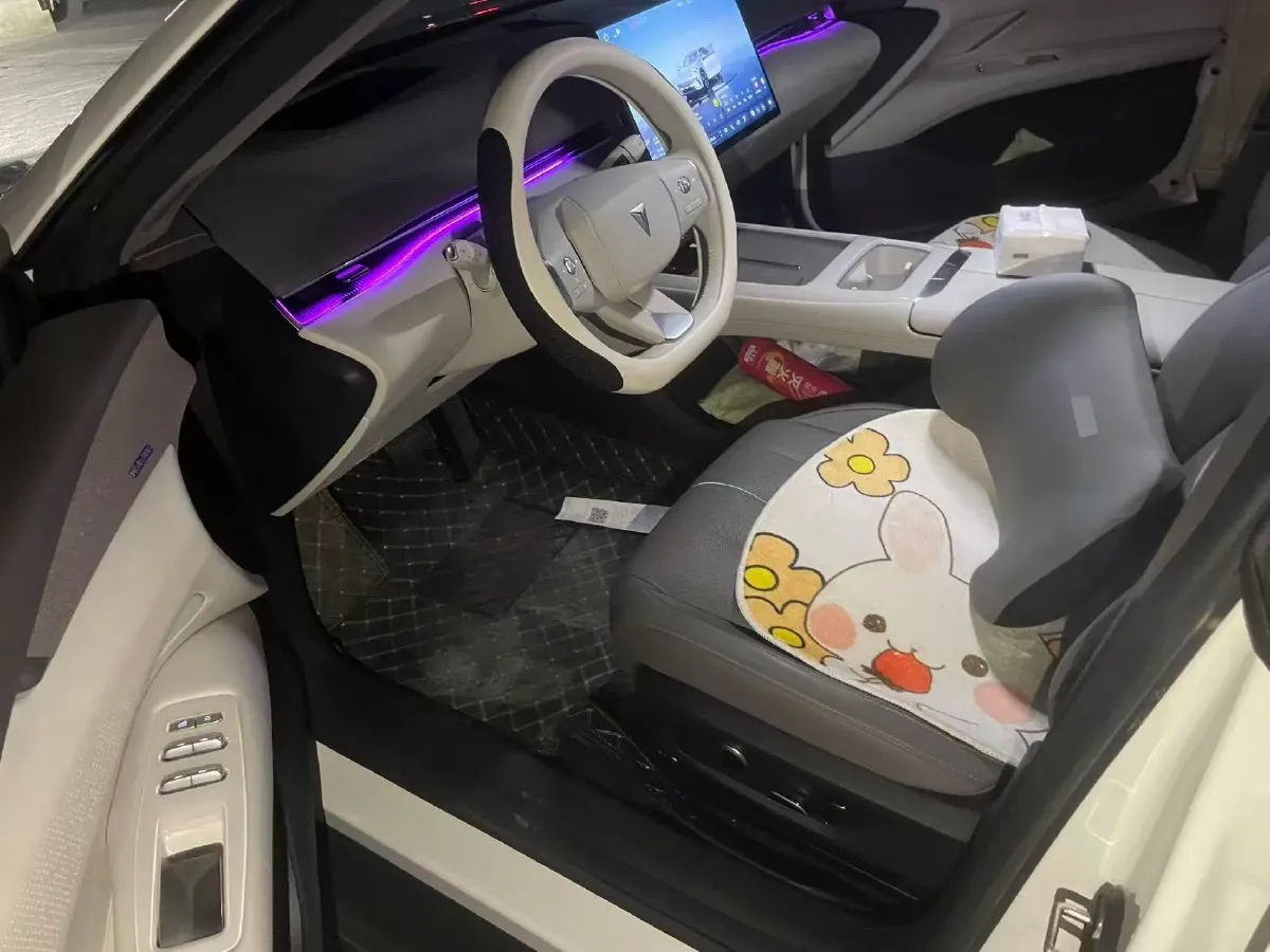 2026 Deepal L07 1.5L 98HP L4 REEV,autocango,china used car exporter,china ev exporter,chinese used car exporter,chinese used ev exporter