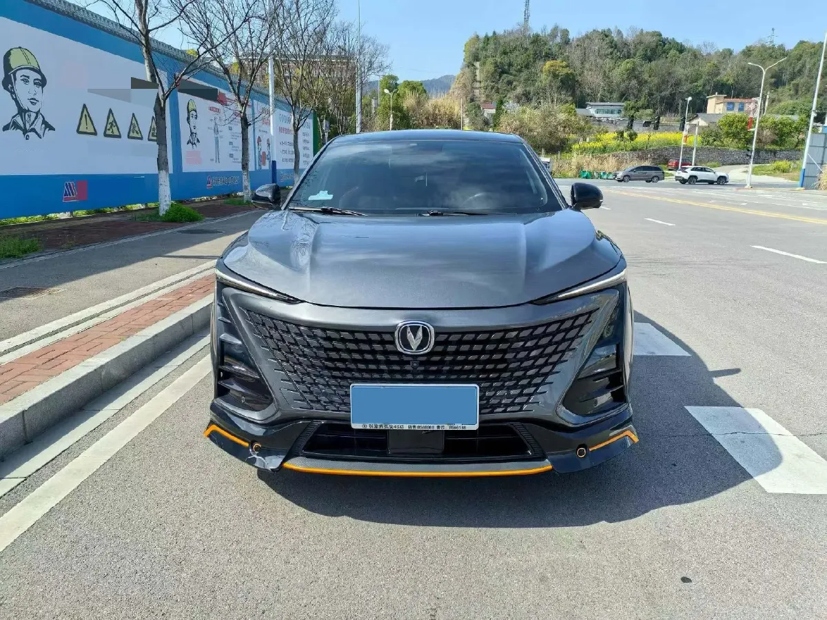 2022 ChangAn UNI-T 1.5T 188HP L4 7DCT,autocango,china used car exporter,china ev exporter,chinese used car exporter,chinese used ev exporter