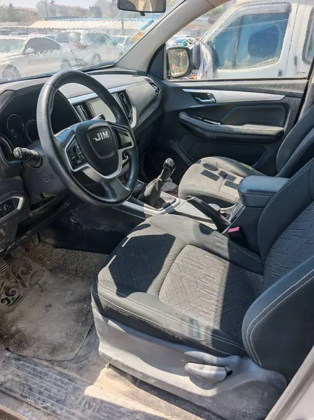 2019 Isuzu RE-MAX Jim 2.0T 204HP L4 5MT,autocango,china used car exporter,china ev exporter,chinese used car exporter,chinese used ev exporter