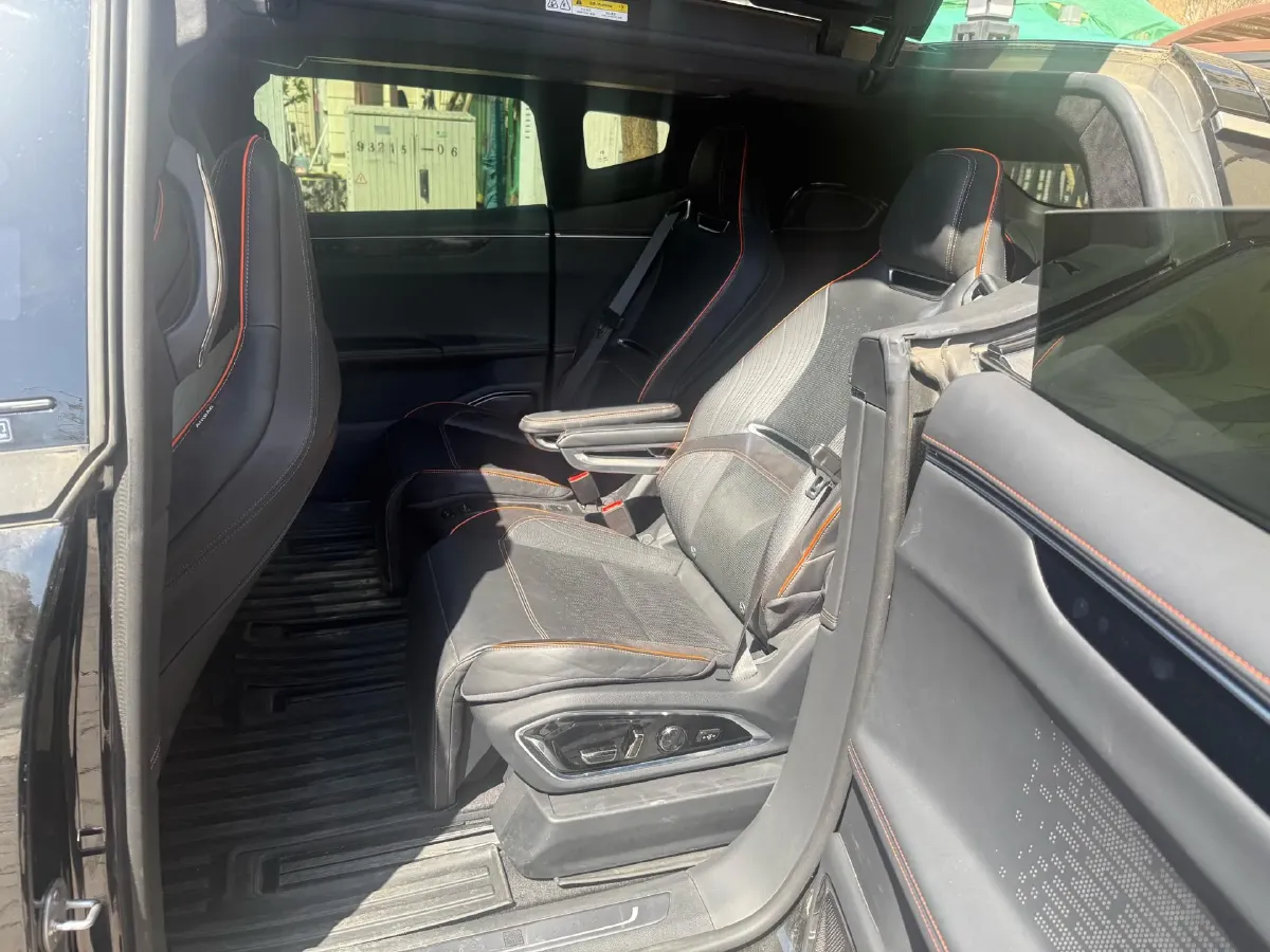 2021 HiPhi X BEV 97KWH,autocango,china used car exporter,china ev exporter,chinese used car exporter,chinese used ev exporter