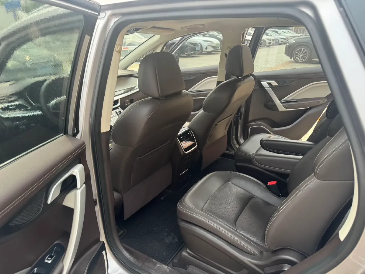 2021 Geely JiaJi 1.8T 184HP L4 7DCT,autocango,china used car exporter,china ev exporter,chinese used car exporter,chinese used ev exporter