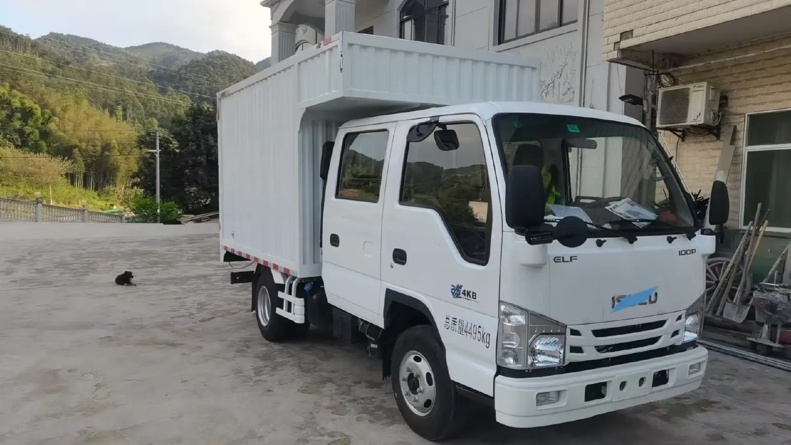 2023 Isuzu RE-MAX Jim 2.5T 143HP L4 6MT,autocango,china used car exporter,china ev exporter,chinese used car exporter,chinese used ev exporter
