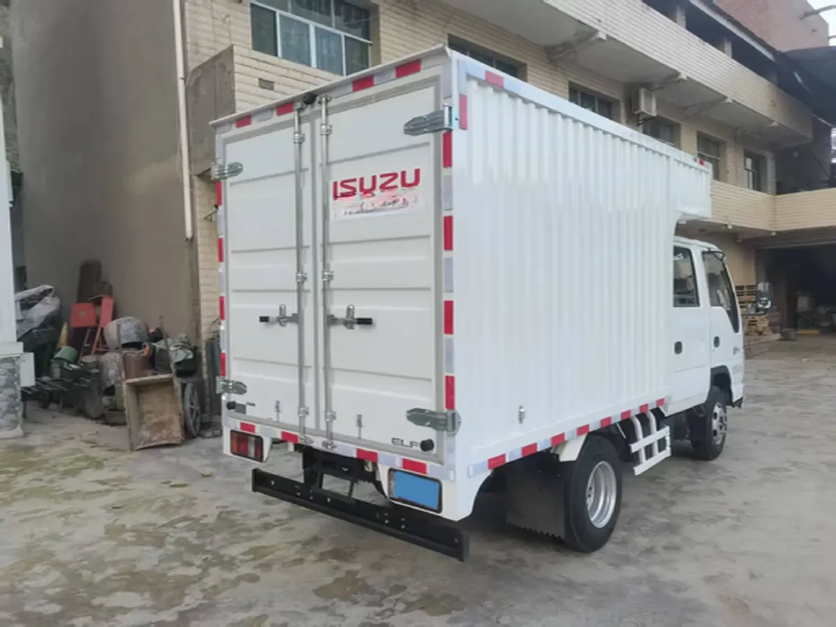 2023 Isuzu RE-MAX Jim 2.5T 143HP L4 6MT,autocango,china used car exporter,china ev exporter,chinese used car exporter,chinese used ev exporter
