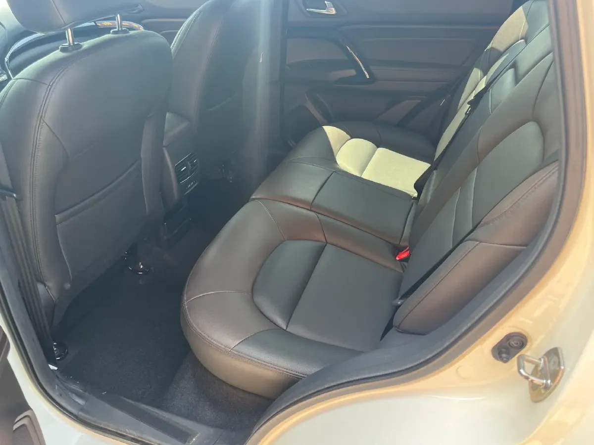 2018 GAC Trumpchi GS4 1.5T 152HP L4 6AT,autocango,china used car exporter,china ev exporter,chinese used car exporter,chinese used ev exporter