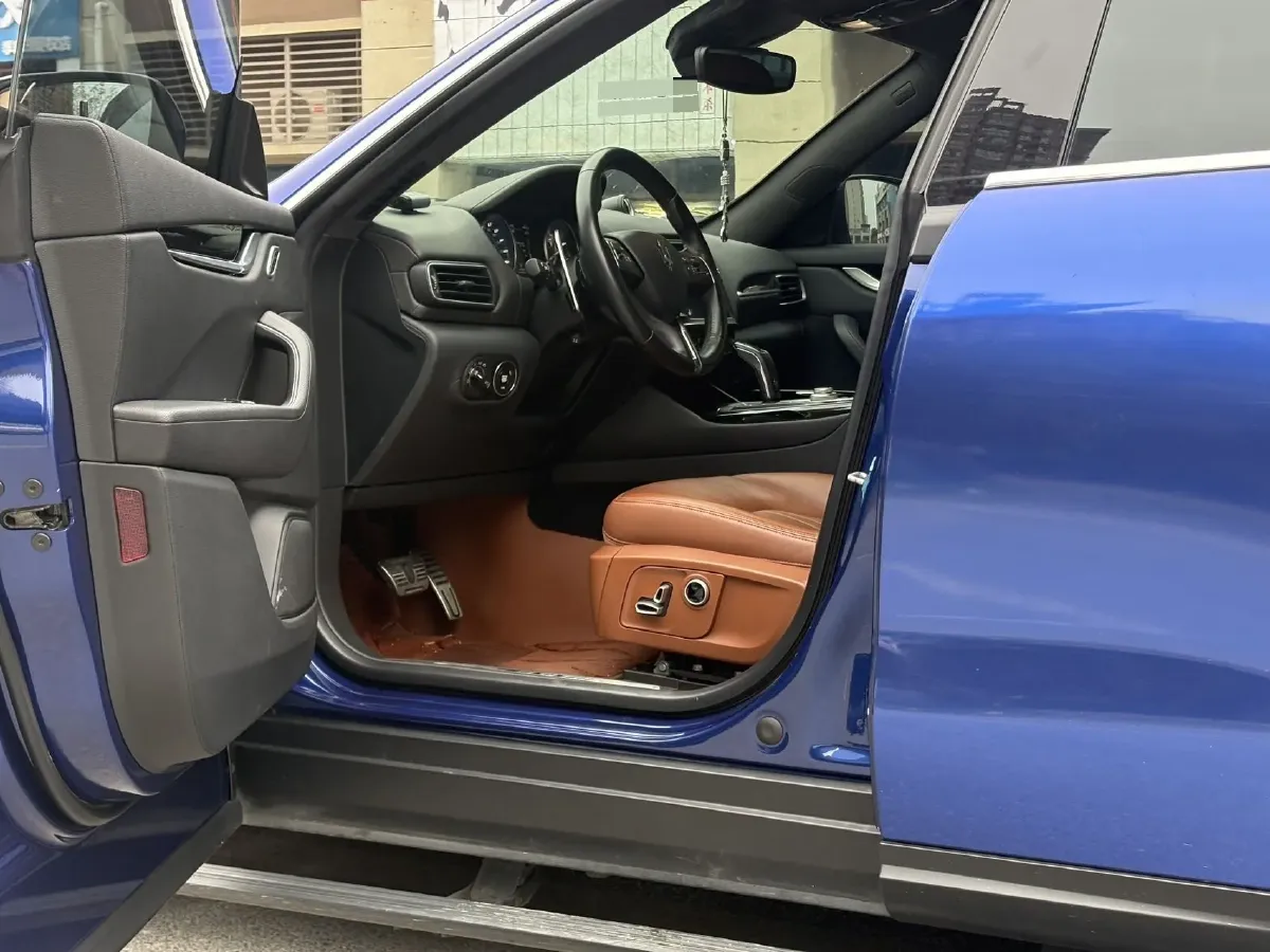 2021 Audi A8 3.0T 340HP V6 8AT,autocango,china used car exporter,china ev exporter,chinese used car exporter,chinese used ev exporter