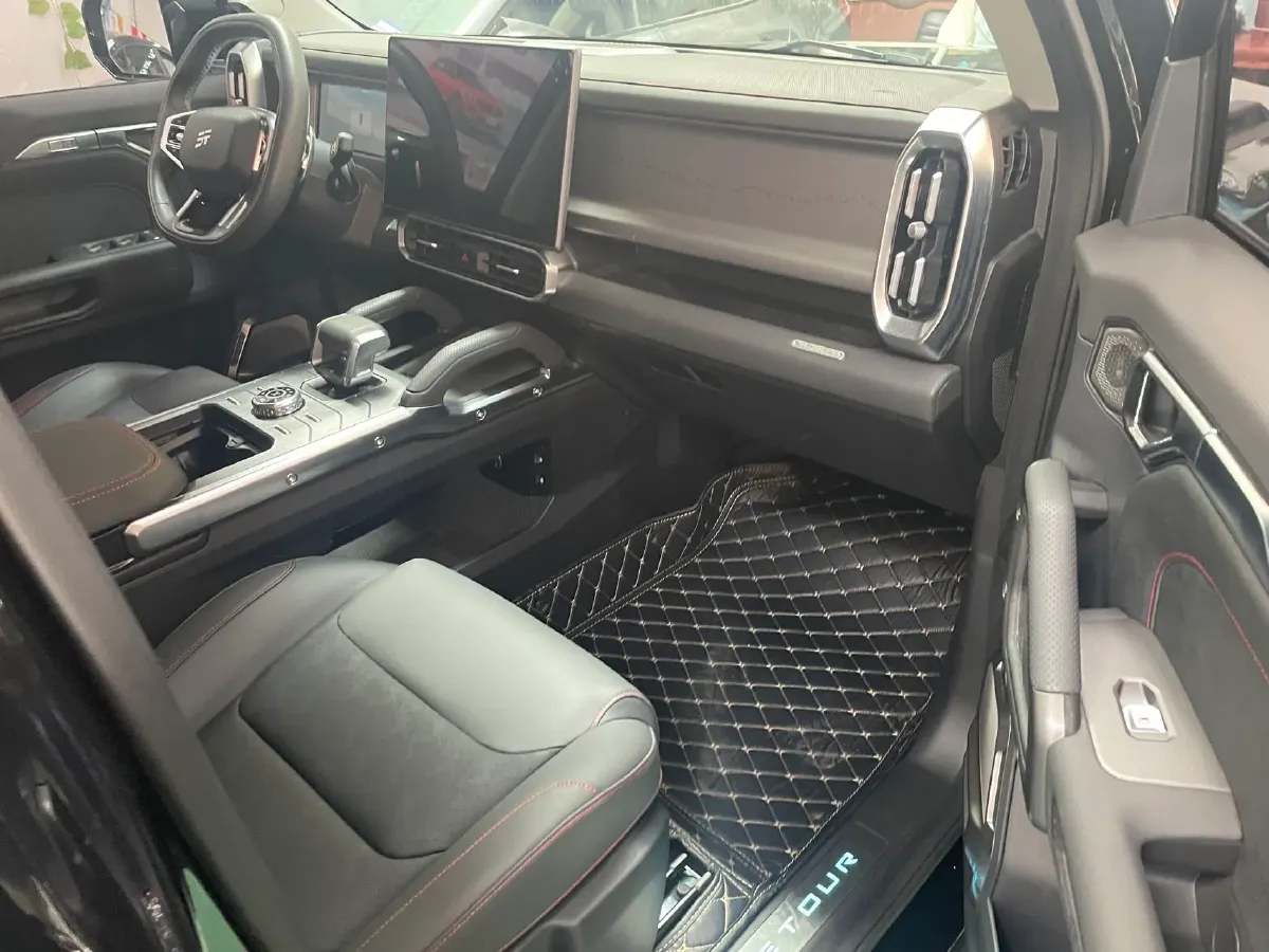 2024 Jetour Traveller 2.0T 254HP L4 7DCT,autocango,china used car exporter,china ev exporter,chinese used car exporter,chinese used ev exporter