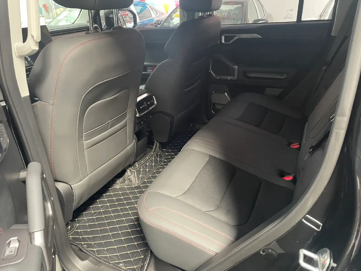 2024 Jetour Traveller 2.0T 254HP L4 7DCT,autocango,china used car exporter,china ev exporter,chinese used car exporter,chinese used ev exporter