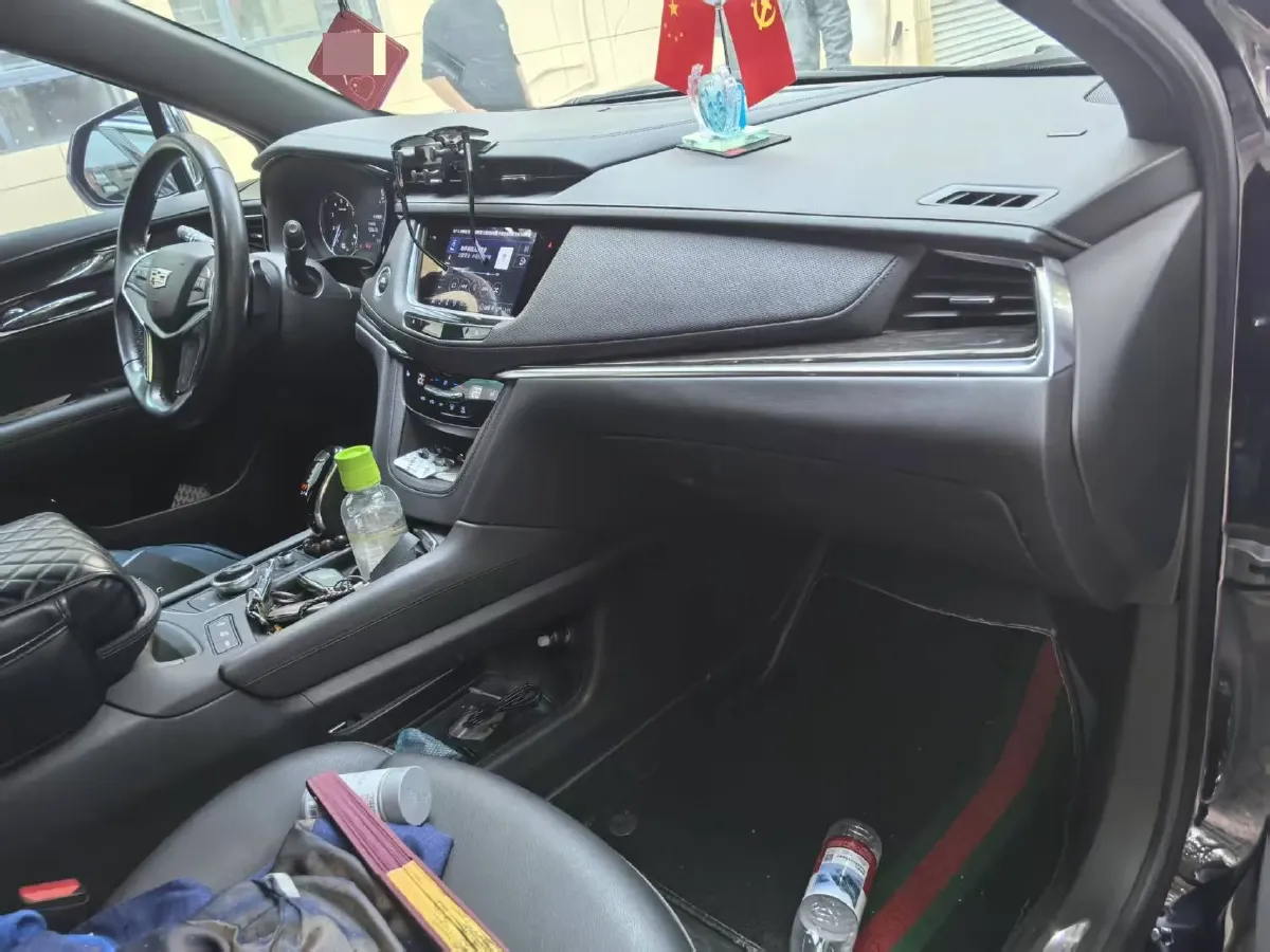 2022 Cadillac XT5 2.0T 237HP L4 9AT,autocango,china used car exporter,china ev exporter,chinese used car exporter,chinese used ev exporter