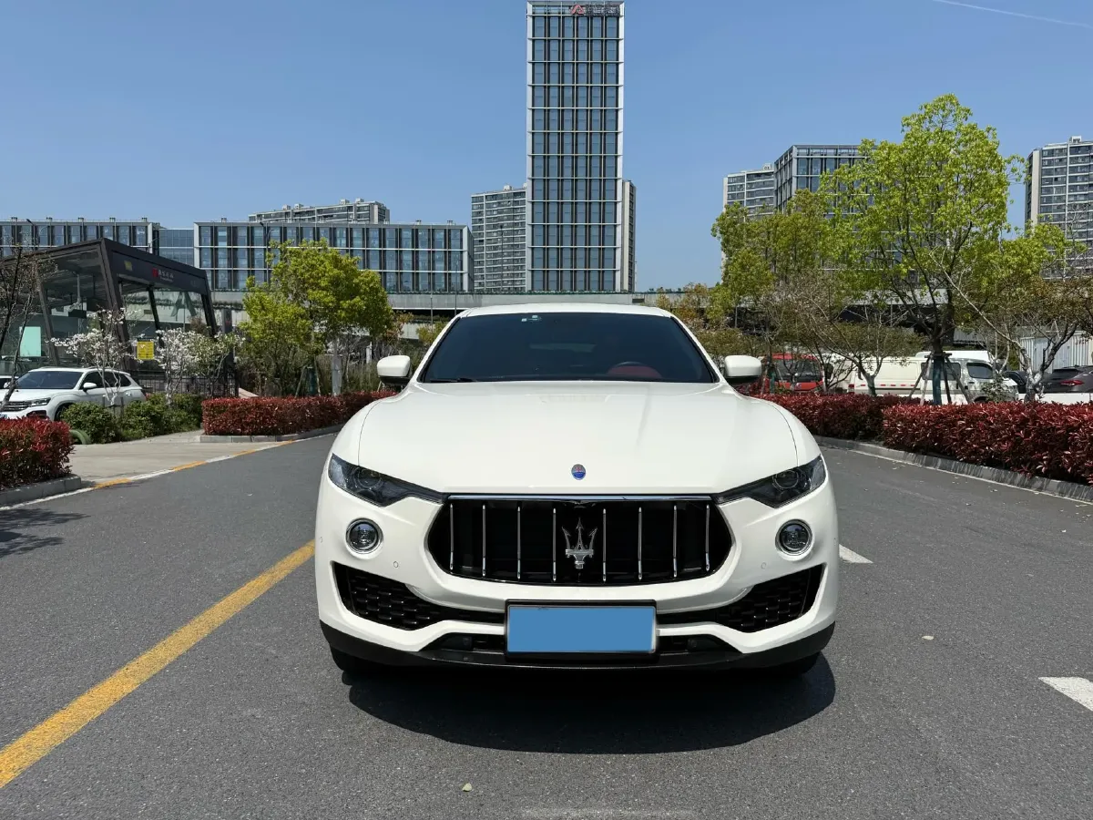2021 Maserati Levante 3.0T 350HP V6 8AT,autocango,china used car exporter,china ev exporter,chinese used car exporter,chinese used ev exporter