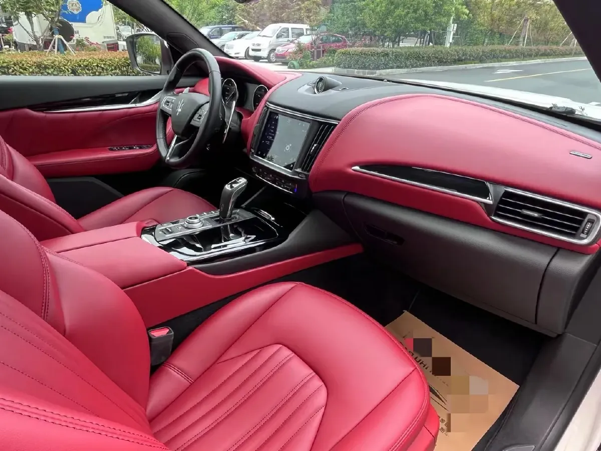 2021 Maserati Levante 3.0T 350HP V6 8AT,autocango,china used car exporter,china ev exporter,chinese used car exporter,chinese used ev exporter