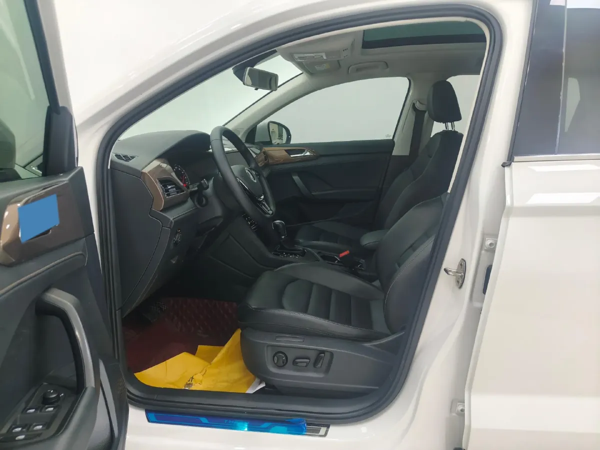 2021 Volkswagen Tharu 1.4T 150HP L4 7DCT,autocango,china used car exporter,china ev exporter,chinese used car exporter,chinese used ev exporter