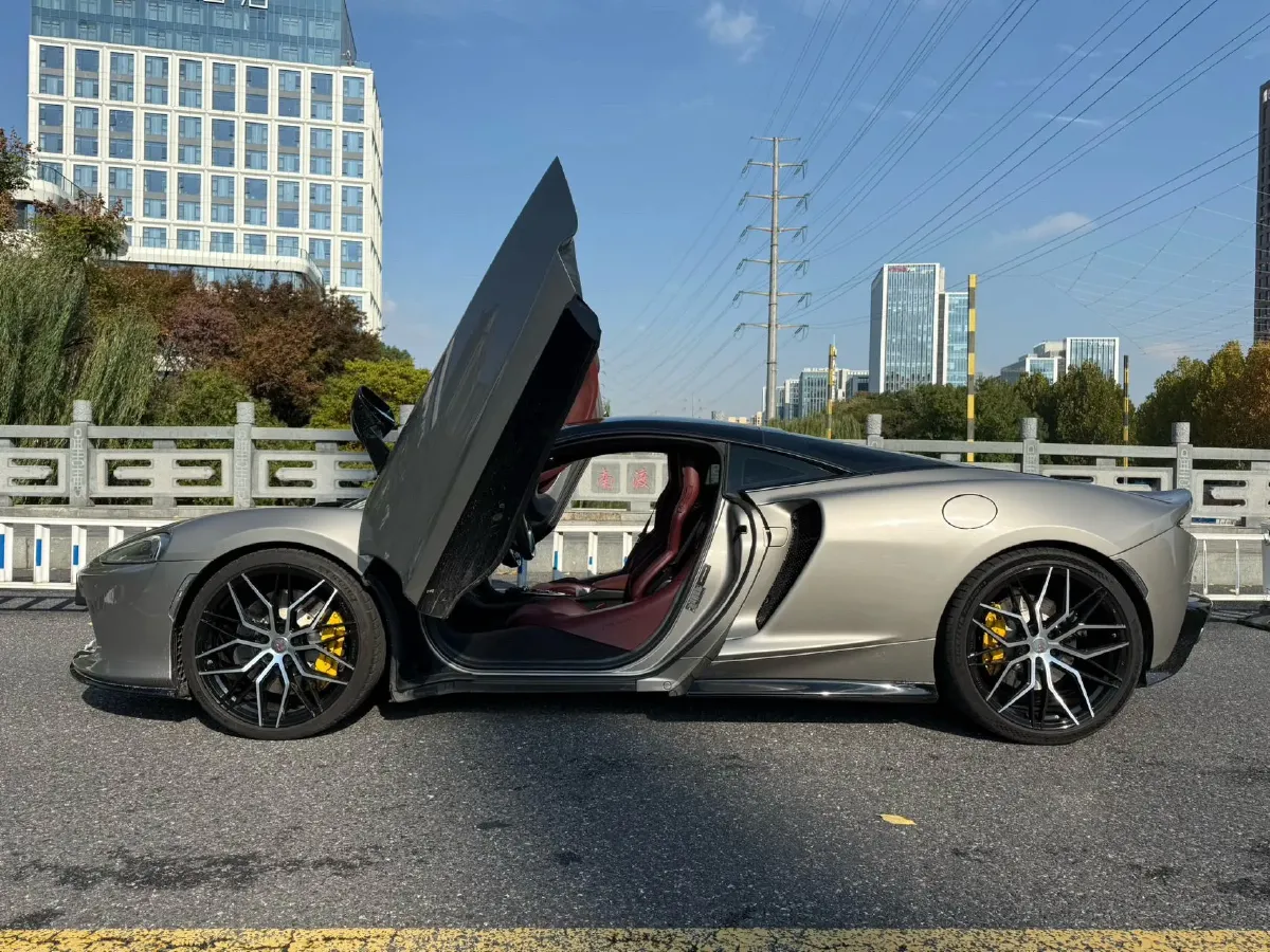 2019 Lorinser MAYBACH S Class 3.0T 367HP V6 9AT,autocango,china used car exporter,china ev exporter,chinese used car exporter,chinese used ev exporter