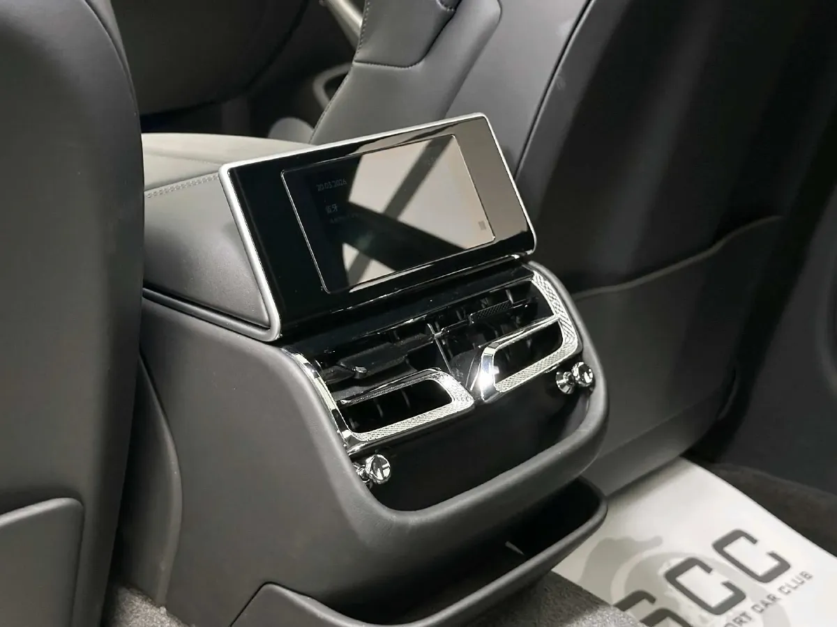 2023 Bentley Flying Spur 4.0T 550HP V8 8DCT,autocango,china used car exporter,china ev exporter,chinese used car exporter,chinese used ev exporter