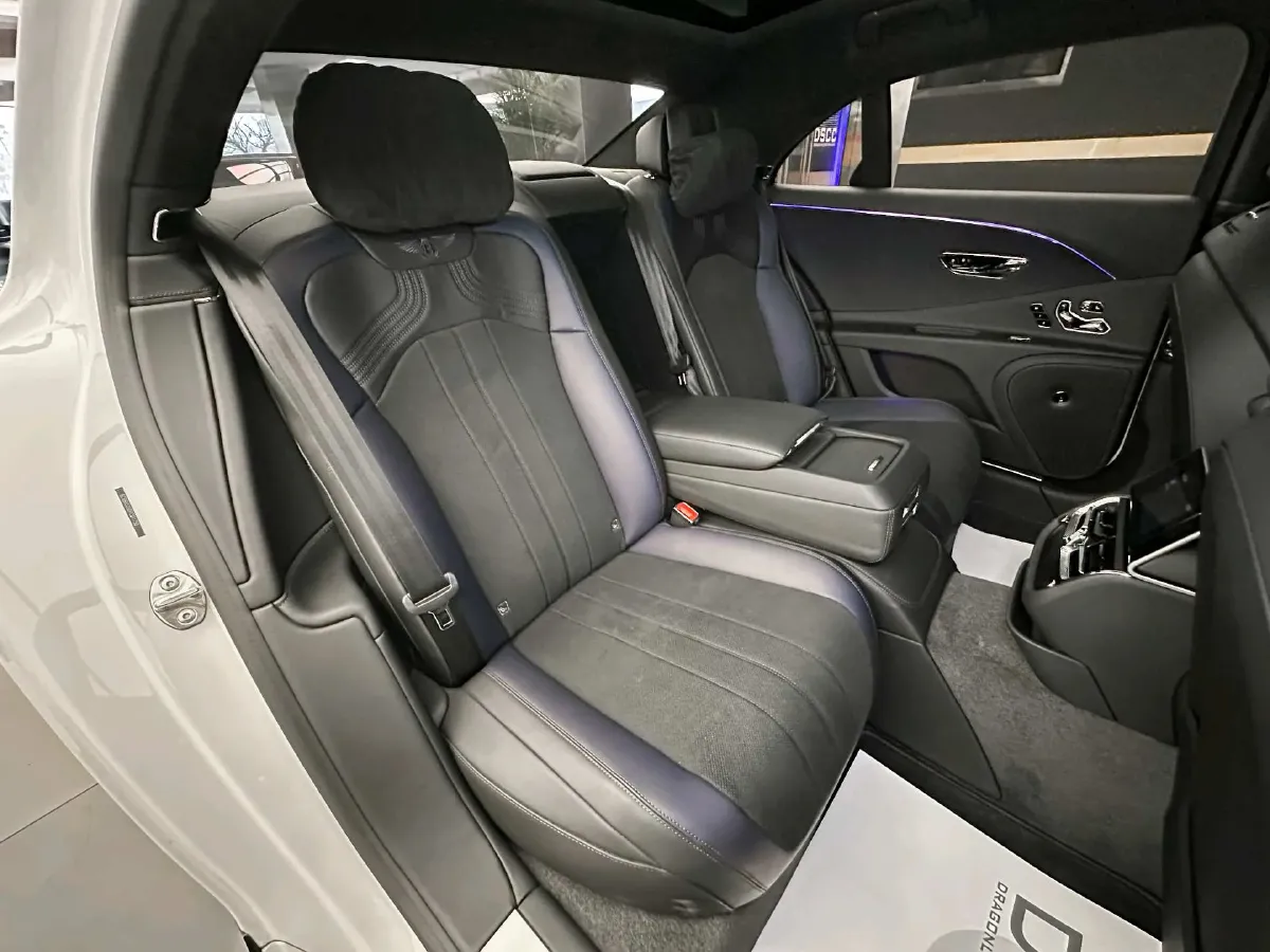 2023 Bentley Flying Spur 4.0T 550HP V8 8DCT,autocango,china used car exporter,china ev exporter,chinese used car exporter,chinese used ev exporter