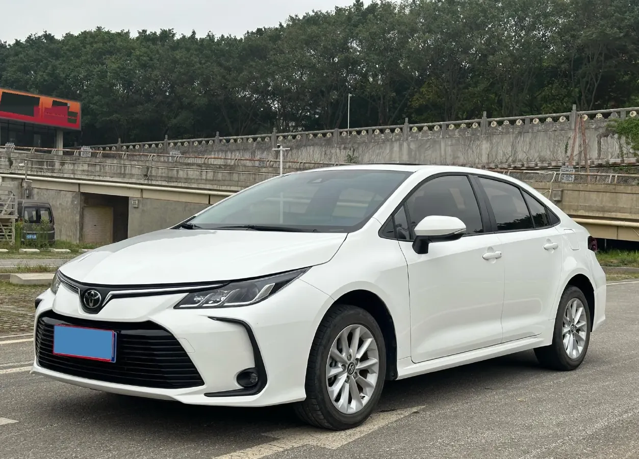 2023 Toyota Corolla 1.2T 116HP L4 CVT,autocango,china used car exporter,china ev exporter,chinese used car exporter,chinese used ev exporter