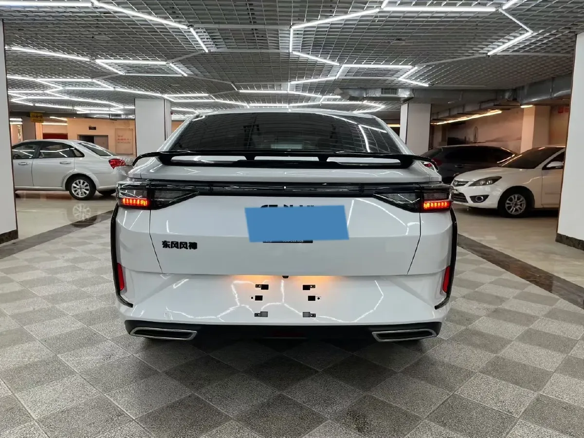 2023 DongFeng Aeolus YiXuan 1.5L 125HP L4 6DCT,autocango,china used car exporter,china ev exporter,chinese used car exporter,chinese used ev exporter