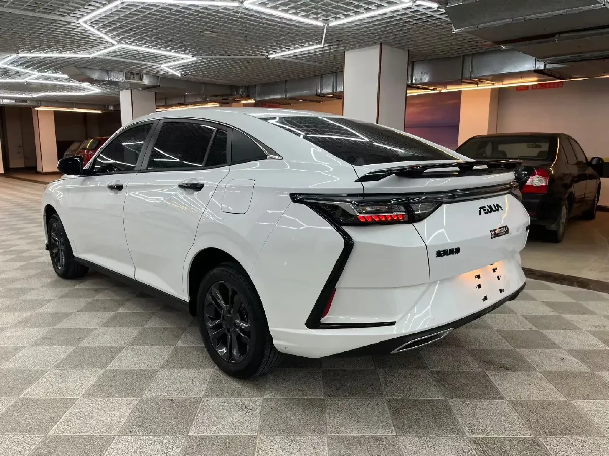 2023 DongFeng Aeolus YiXuan 1.5L 125HP L4 6DCT,autocango,china used car exporter,china ev exporter,chinese used car exporter,chinese used ev exporter