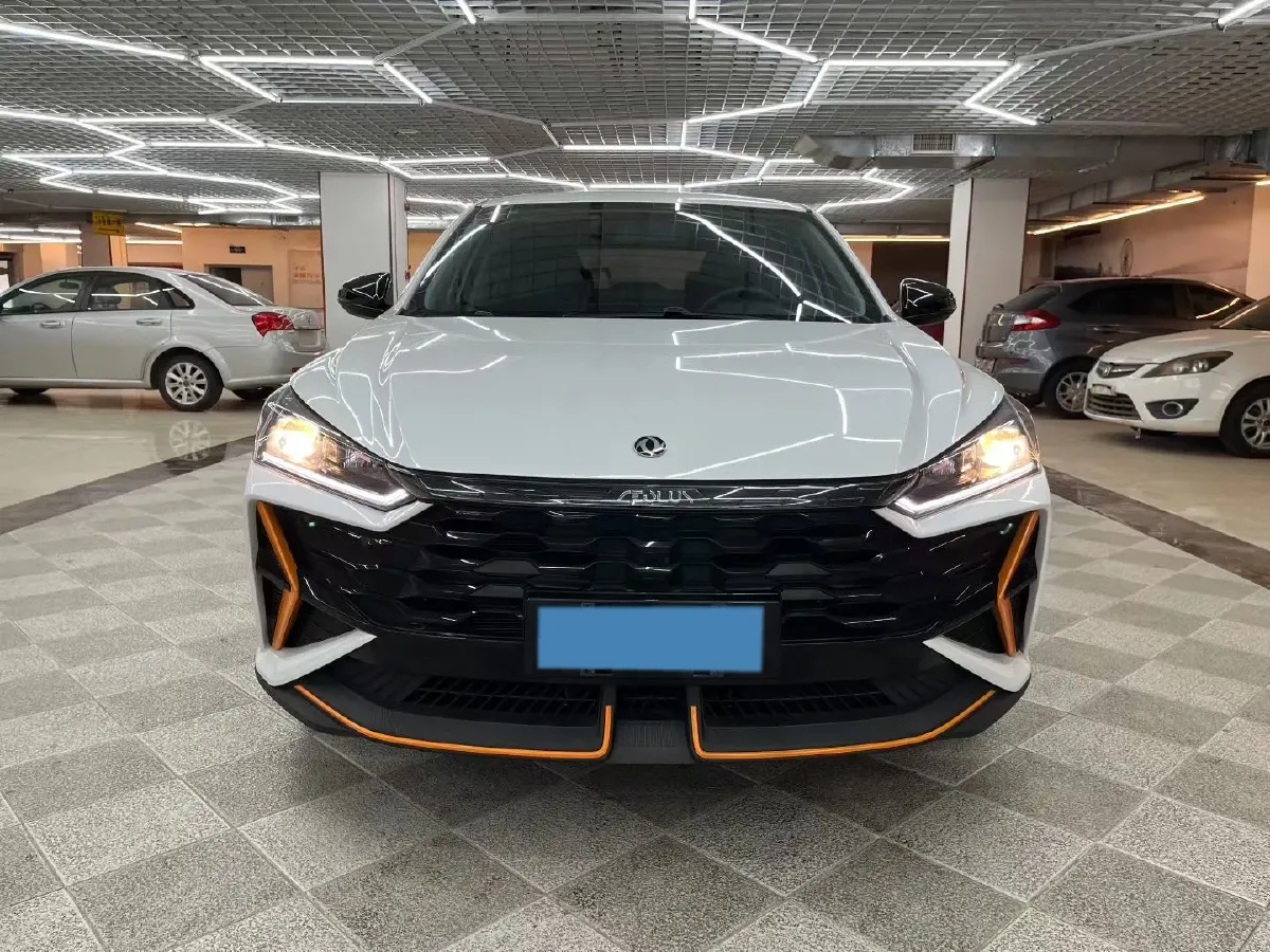 2023 DongFeng Aeolus YiXuan 1.5L 125HP L4 6DCT,autocango,china used car exporter,china ev exporter,chinese used car exporter,chinese used ev exporter