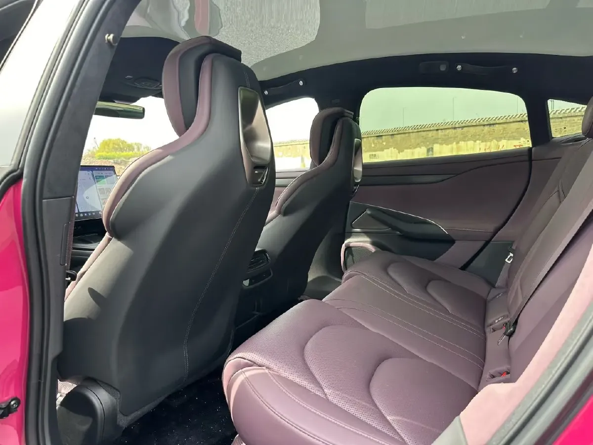 2024 MI SU7 BEV 101KWH,autocango,china used car exporter,china ev exporter,chinese used car exporter,chinese used ev exporter