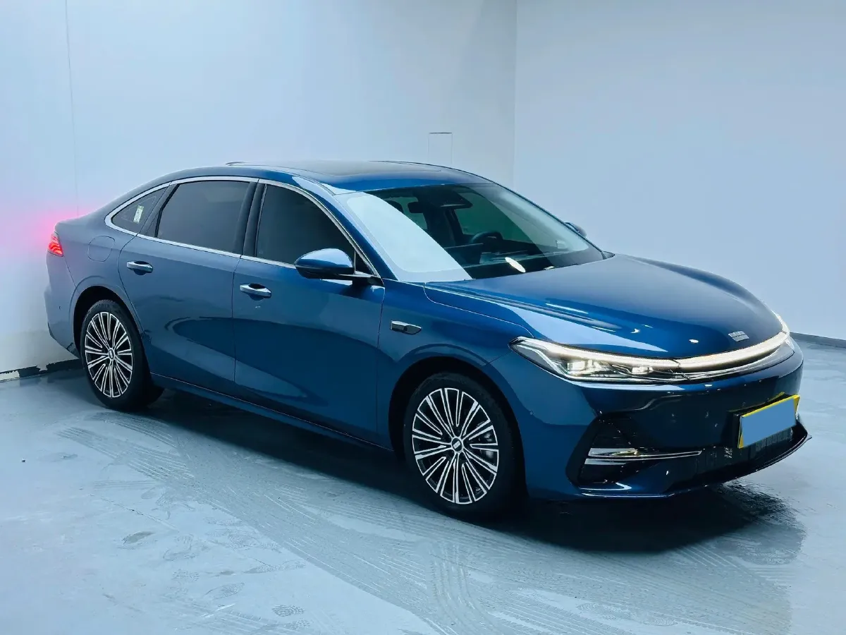 2025 Geely Galaxy A7 1.5L 112HP L4 1DHT PHEV,autocango,china used car exporter,china ev exporter,chinese used car exporter,chinese used ev exporter
