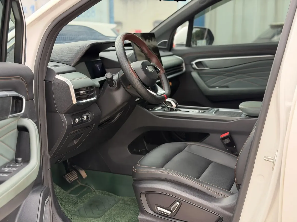 2024 Geely Okavango L 2.0T 218HP L4 7DCT,autocango,china used car exporter,china ev exporter,chinese used car exporter,chinese used ev exporter