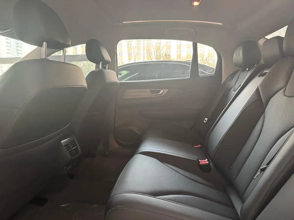 2023 HongQi E-QM5 BEV 82KWH,autocango,china used car exporter,china ev exporter,chinese used car exporter,chinese used ev exporter