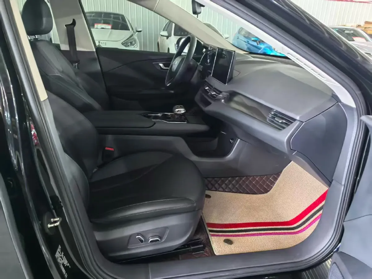 2022 HongQi E-QM5 BEV 54KWH,autocango,china used car exporter,china ev exporter,chinese used car exporter,chinese used ev exporter