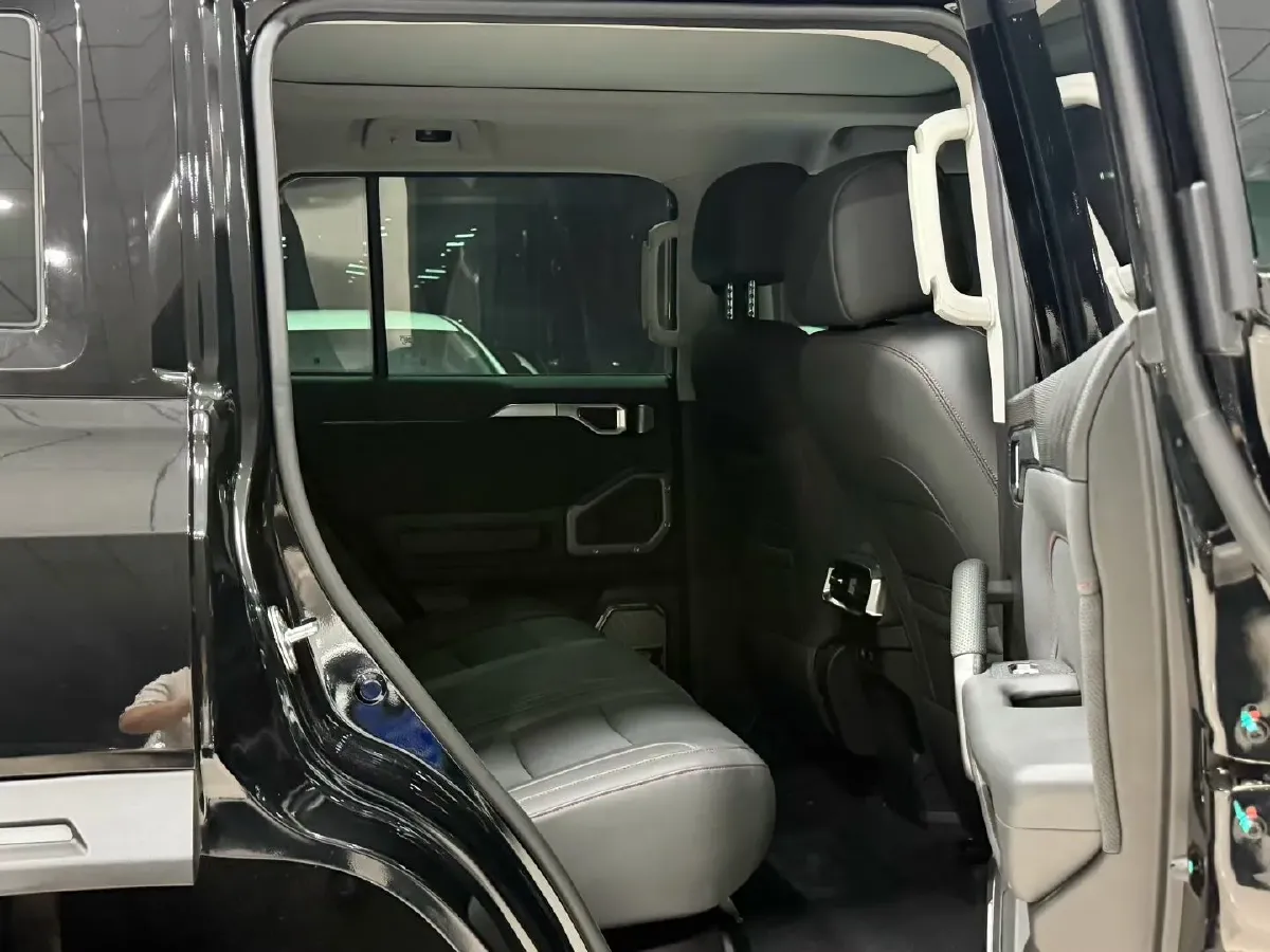 2023 Jetour Traveller 1.5T 184HP L4 7DCT,autocango,china used car exporter,china ev exporter,chinese used car exporter,chinese used ev exporter