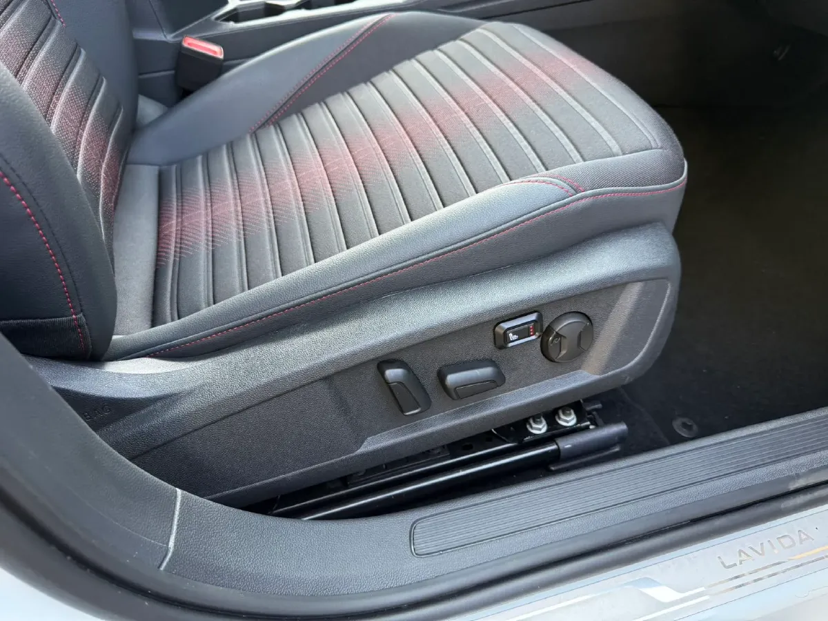 2023 Volkswagen Lavida 1.4T 150HP L4 7DCT,autocango,china used car exporter,china ev exporter,chinese used car exporter,chinese used ev exporter