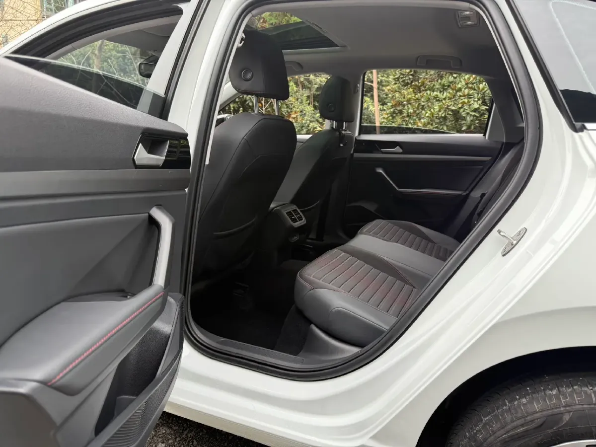 2023 Volkswagen Lavida 1.4T 150HP L4 7DCT,autocango,china used car exporter,china ev exporter,chinese used car exporter,chinese used ev exporter