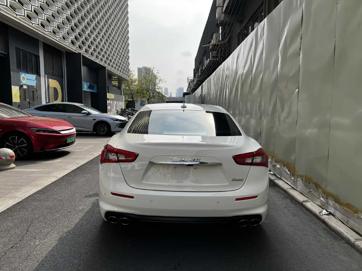 2018 Maserati Ghibli 3.0T 350HP V6 8AT,autocango,china used car exporter,china ev exporter,chinese used car exporter,chinese used ev exporter