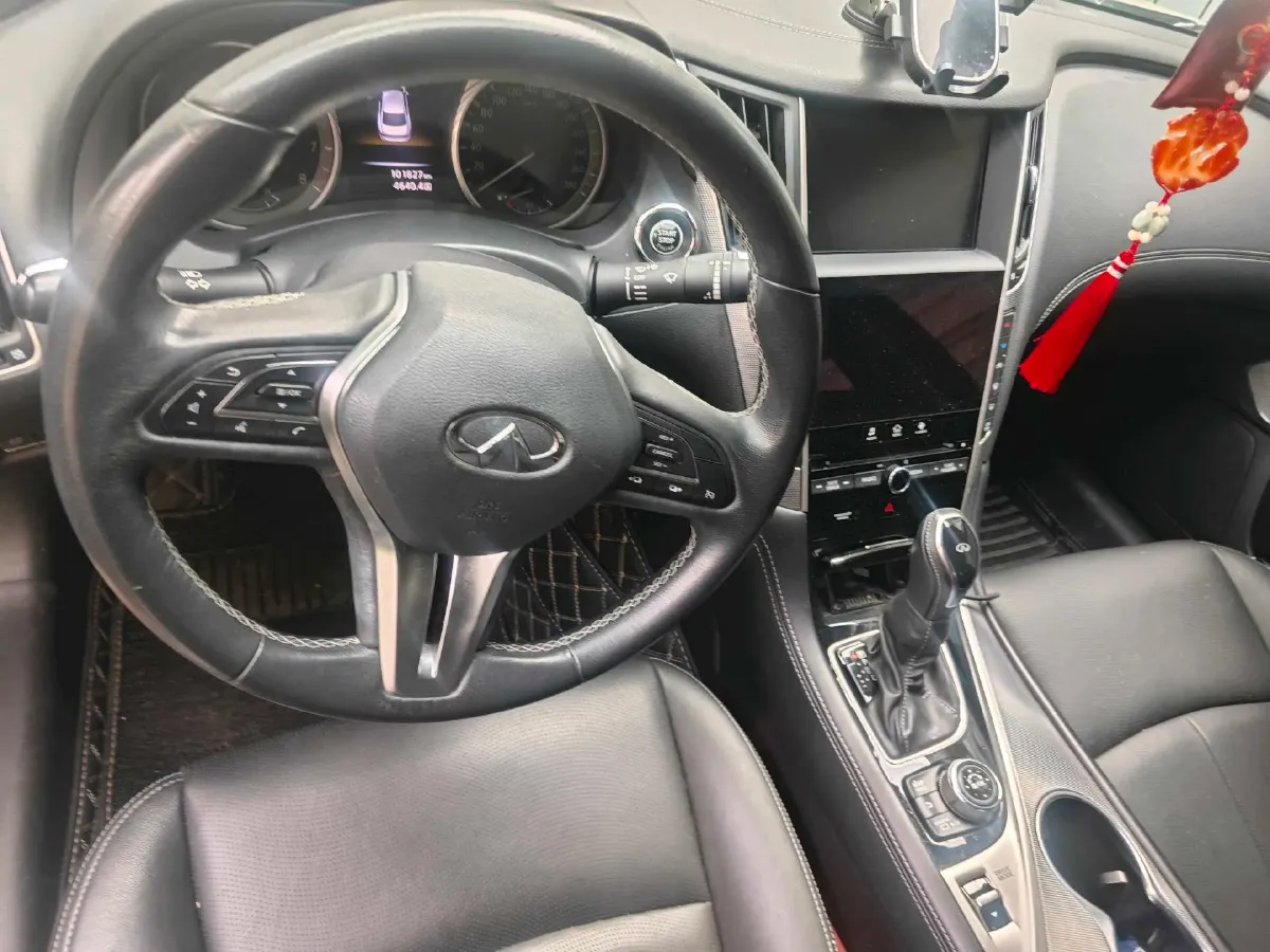 2018 Jeep Grand Commander 2.0T 265HP L4 9AT,autocango,china used car exporter,china ev exporter,chinese used car exporter,chinese used ev exporter