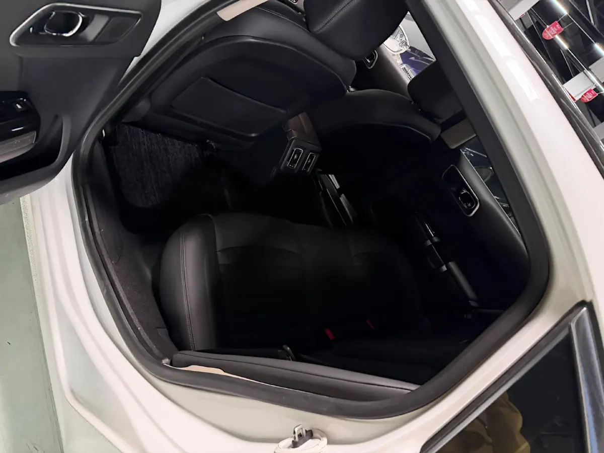 2021 Citroen C6 1.8T 211HP L4 8AT,autocango,china used car exporter,china ev exporter,chinese used car exporter,chinese used ev exporter