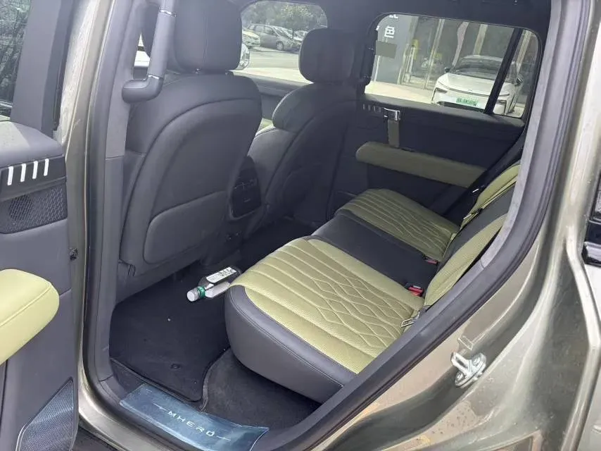 2025 Jetour Zongheng G700 2.0T 211HP L4 2DHT PHEV,autocango,china used car exporter,china ev exporter,chinese used car exporter,chinese used ev exporter