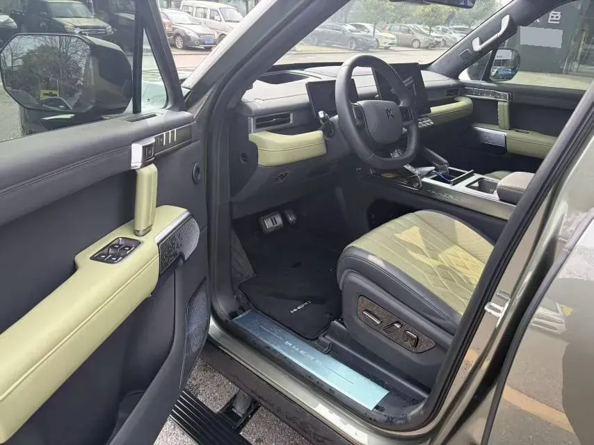 2025 Jetour Zongheng G700 2.0T 211HP L4 2DHT PHEV,autocango,china used car exporter,china ev exporter,chinese used car exporter,chinese used ev exporter