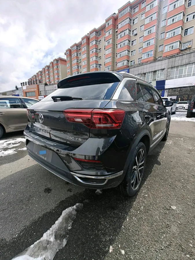 2022 Volkswagen T-Roc 1.4T 150HP L4 7DCT,autocango,china used car exporter,china ev exporter,chinese used car exporter,chinese used ev exporter