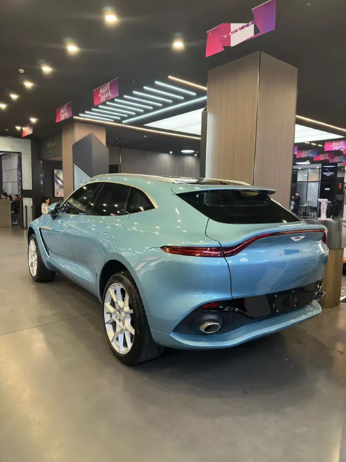 2022 Aston Martin DBX 3.0T 435HP L6 9AT,autocango,china used car exporter,china ev exporter,chinese used car exporter,chinese used ev exporter