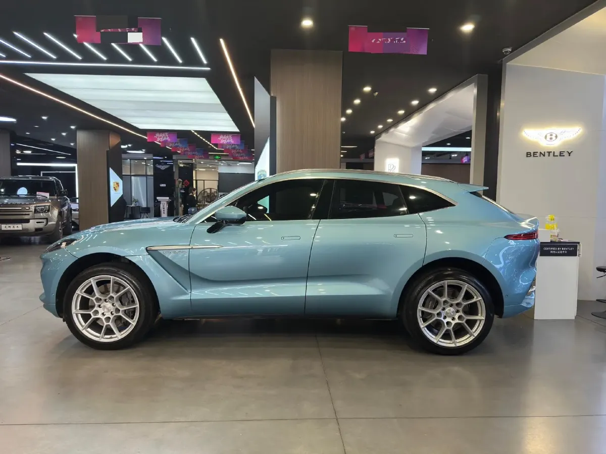 2022 Aston Martin DBX 3.0T 435HP L6 9AT,autocango,china used car exporter,china ev exporter,chinese used car exporter,chinese used ev exporter