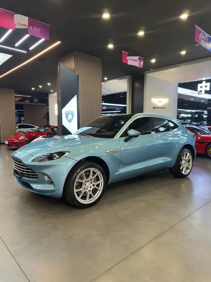 2022 Aston Martin DBX 3.0T 435HP L6 9AT,autocango,china used car exporter,china ev exporter,chinese used car exporter,chinese used ev exporter