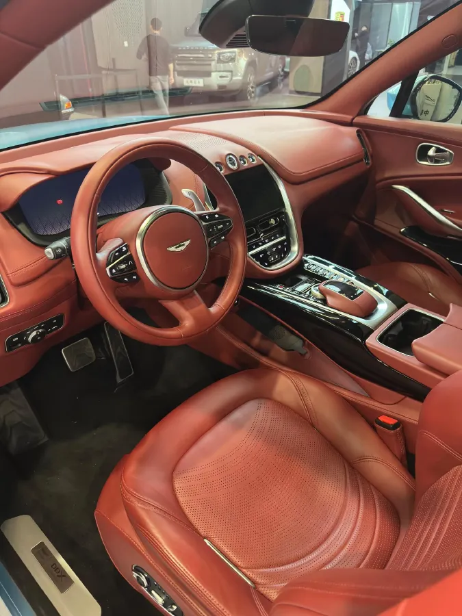 2022 Aston Martin DBX 3.0T 435HP L6 9AT,autocango,china used car exporter,china ev exporter,chinese used car exporter,chinese used ev exporter