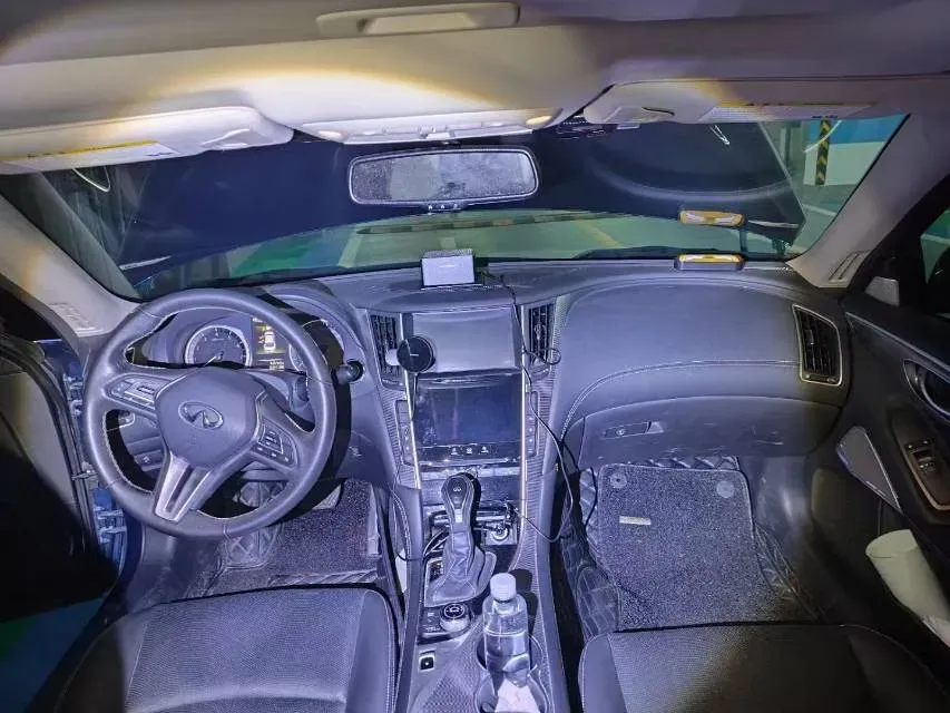 2018 Jeep Grand Commander 2.0T 265HP L4 9AT,autocango,china used car exporter,china ev exporter,chinese used car exporter,chinese used ev exporter