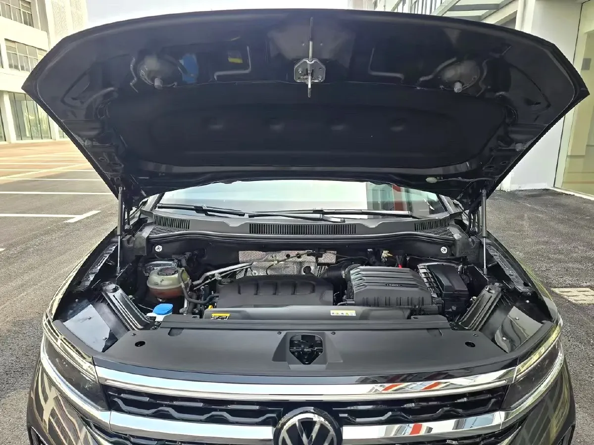 2023 Volkswagen Talagon 2.0T 220HP L4 7DCT,autocango,china used car exporter,china ev exporter,chinese used car exporter,chinese used ev exporter