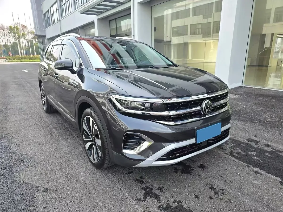 2023 Volkswagen Talagon 2.0T 220HP L4 7DCT,autocango,china used car exporter,china ev exporter,chinese used car exporter,chinese used ev exporter