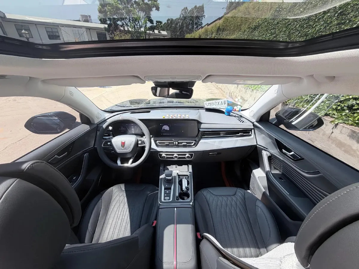 2023 HongQi HS5 2.0T 252HP L4 8AT,autocango,china used car exporter,china ev exporter,chinese used car exporter,chinese used ev exporter